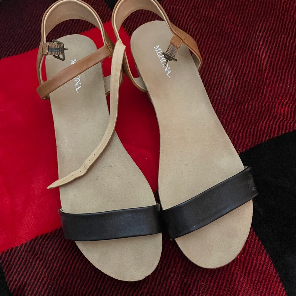 Leather Merona wedges in a size 9.5